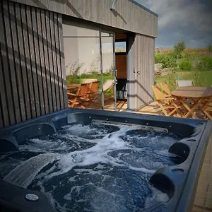 Chaleureux Avec Sauna&jacuzzi Saint-Coulitz