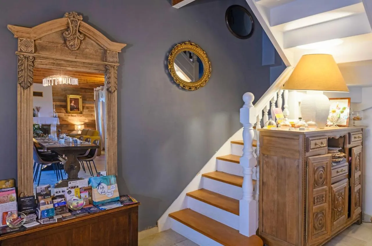 Les Pierres Bleues Bed & Breakfast Saint-Coulitz 0*,